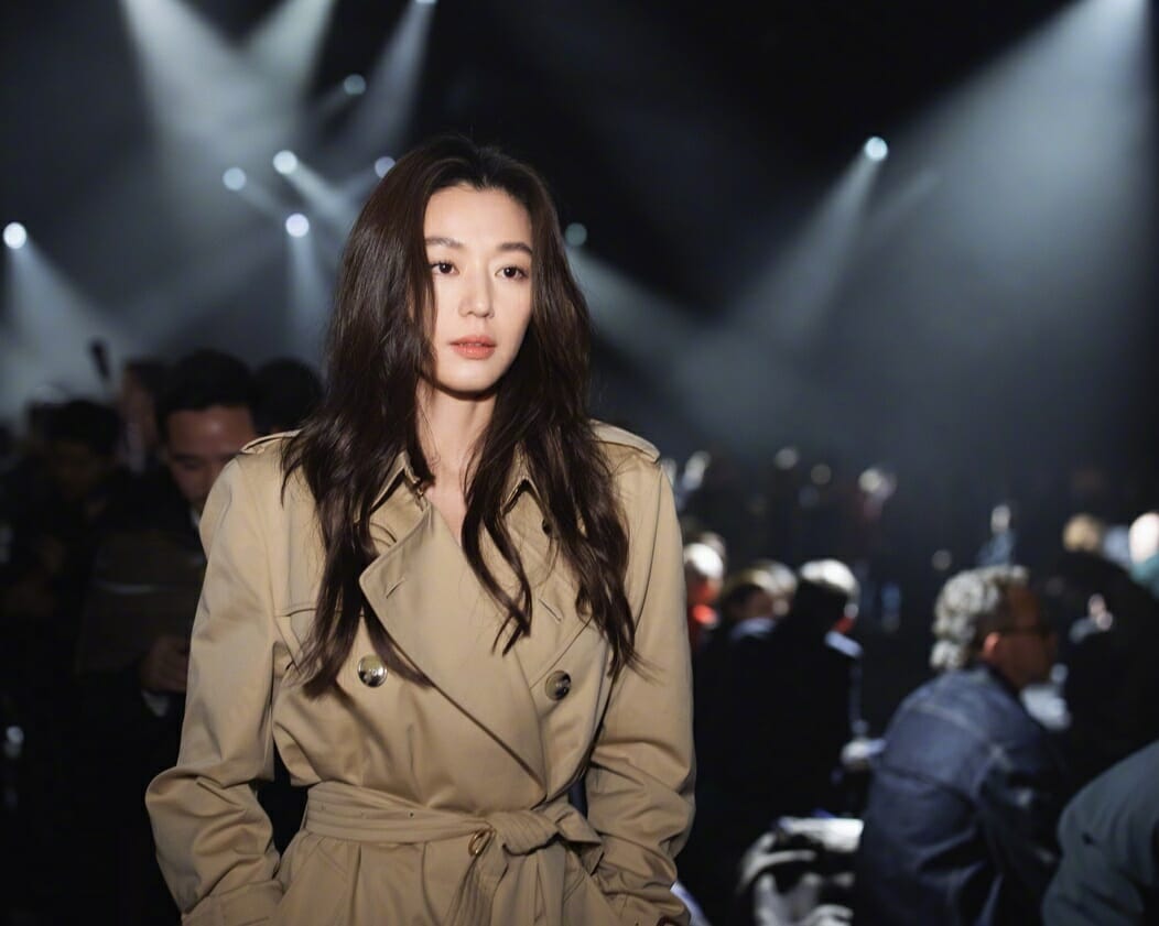 002vgmxbly1hbb6s9m4l8j656o3ggnpf02 resize