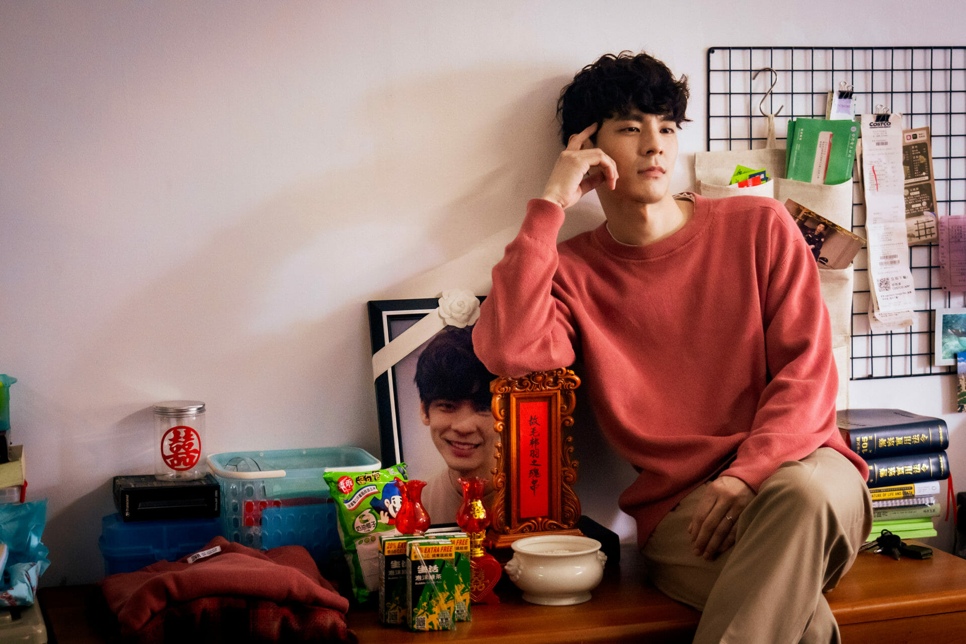 林柏宏《關於我和鬼變成家人的那件事》飾含冤而死的同志新手鬼