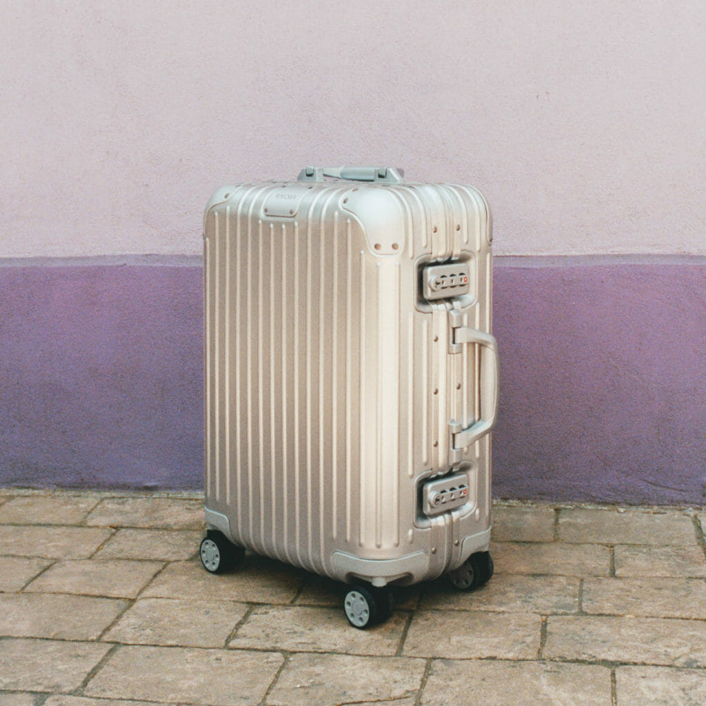 rimowa ns4 stills lh lr 1x1 05