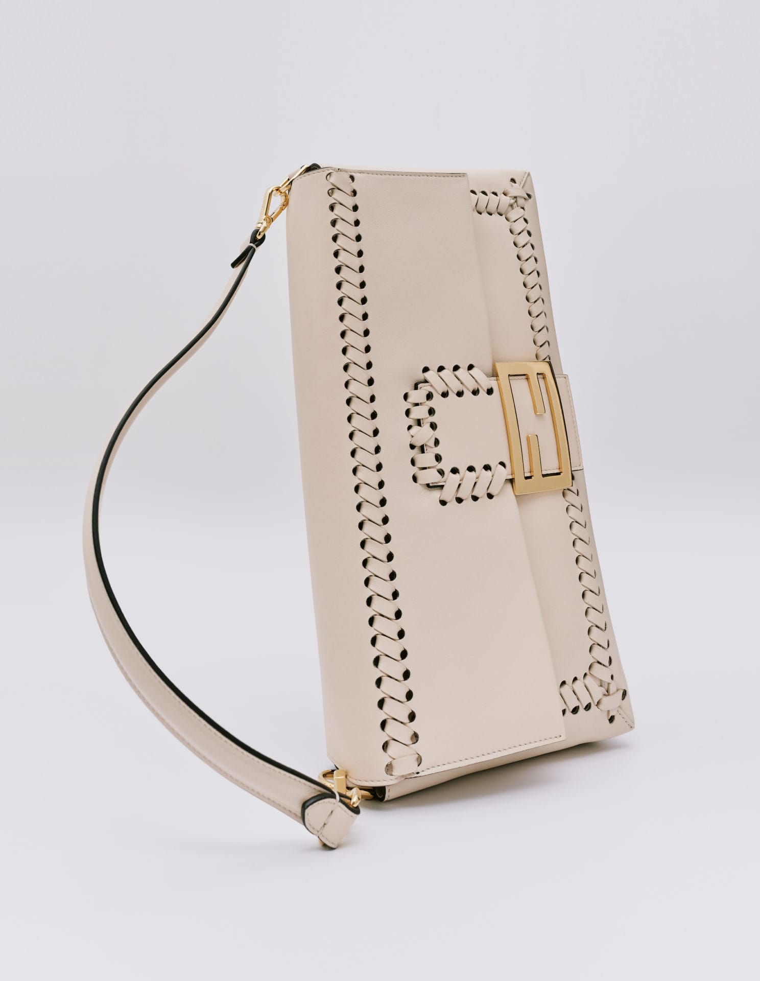 FENDI Maxi Baguette手袋