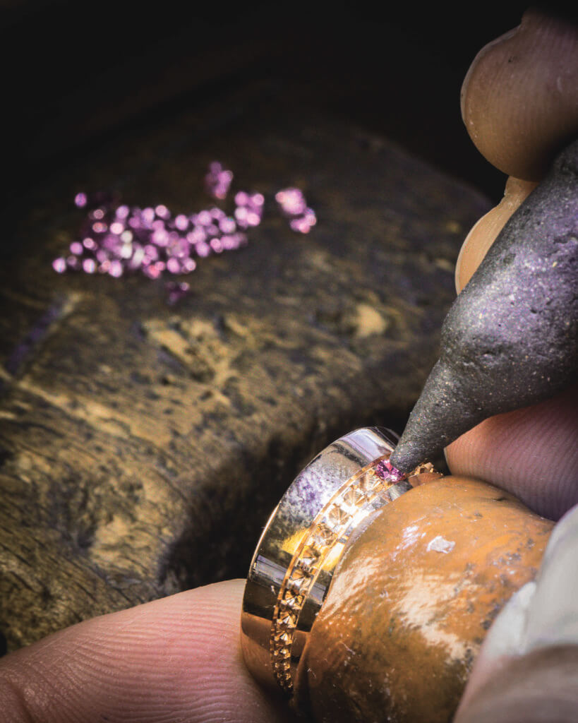 vca 2023 craftmanship ludo mini watch 08 2380762 yp (1) (1)