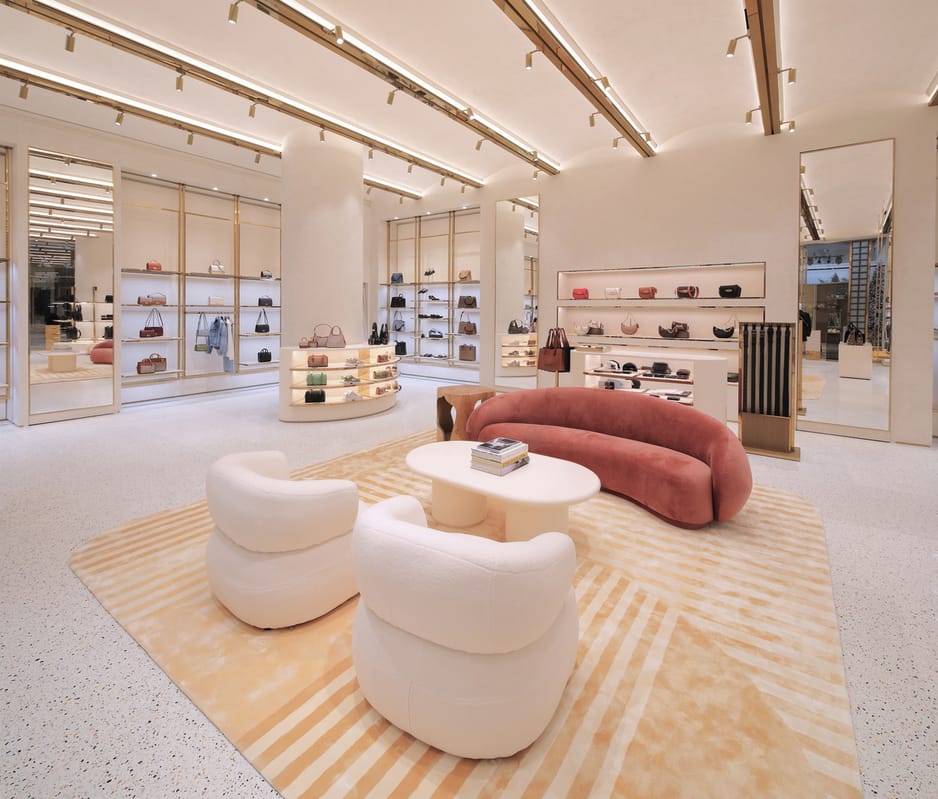 trxcoachinterior 2 5j1a1501 final (1)