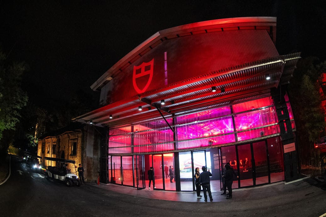 tudor evening with db 4