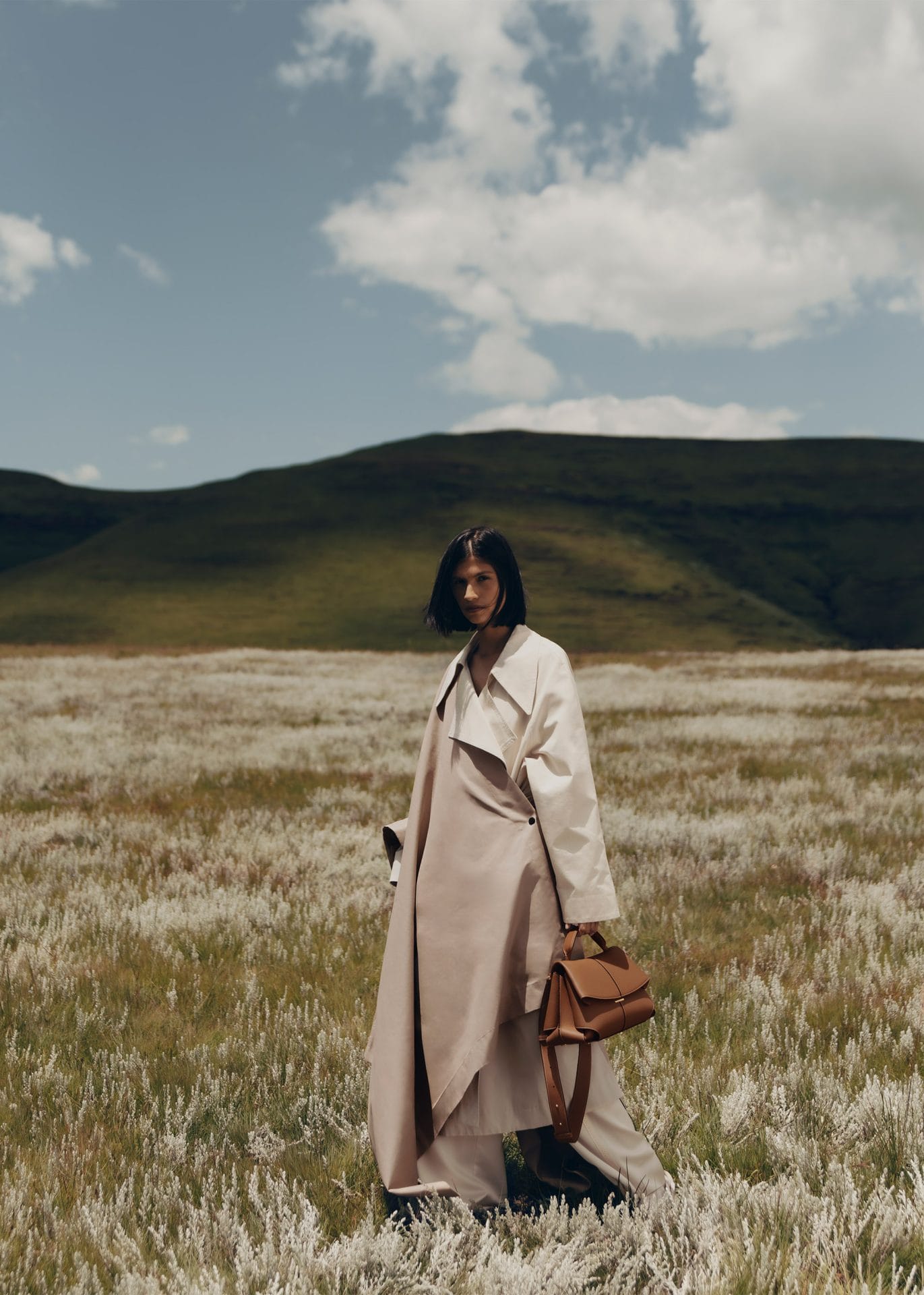 01 daily bag camel 211 2000x2800px (1)