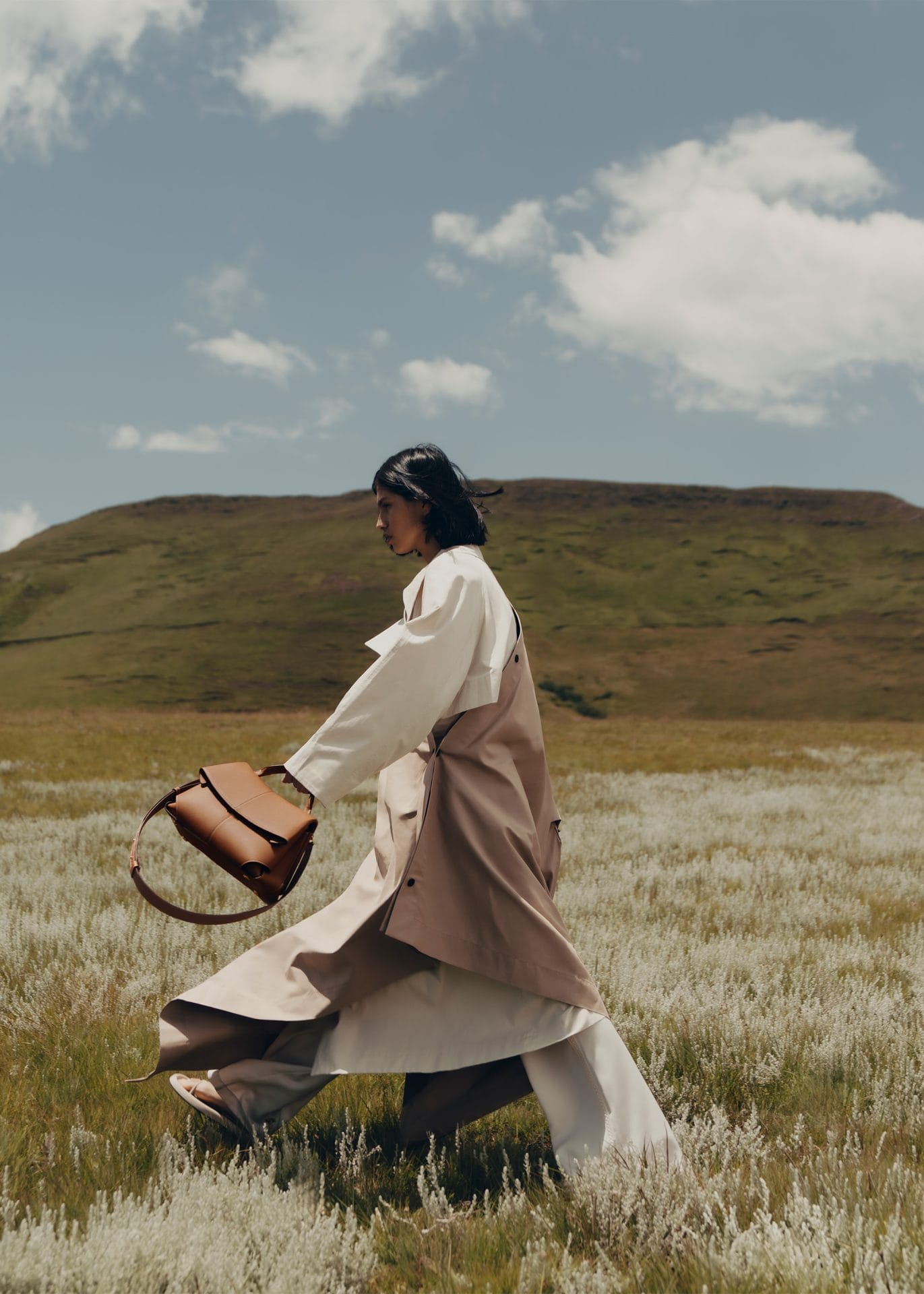 01 daily bag camel 245 2000x2800px (1)