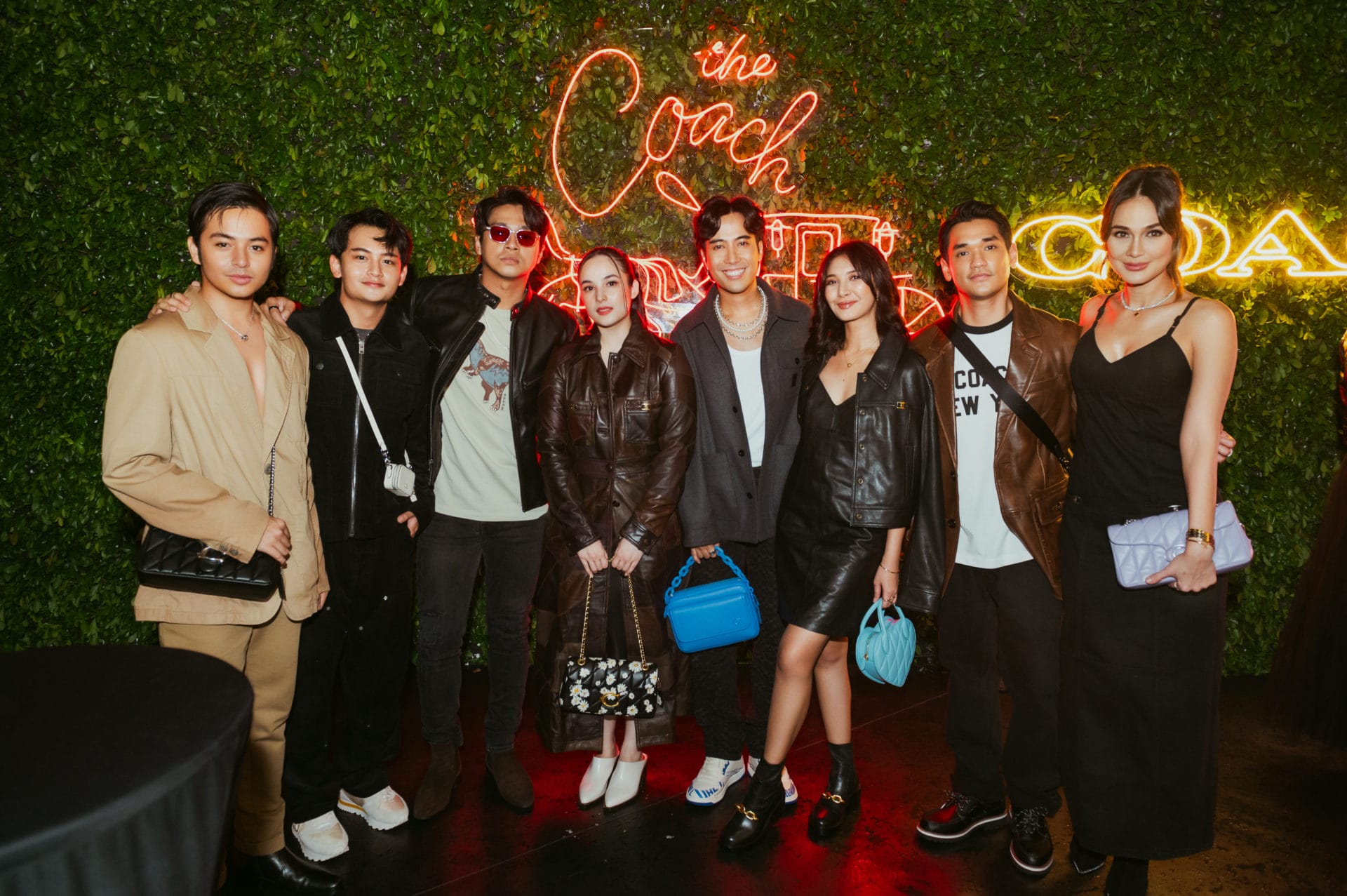 thecoachrestaurant opening id group shot 2