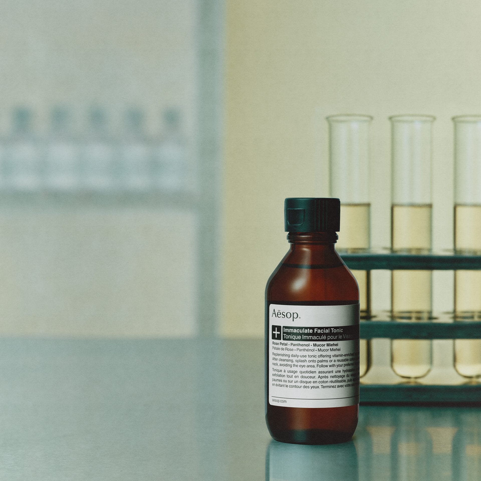 immaculate facial tonic 2024 product 01 2000 x 2000