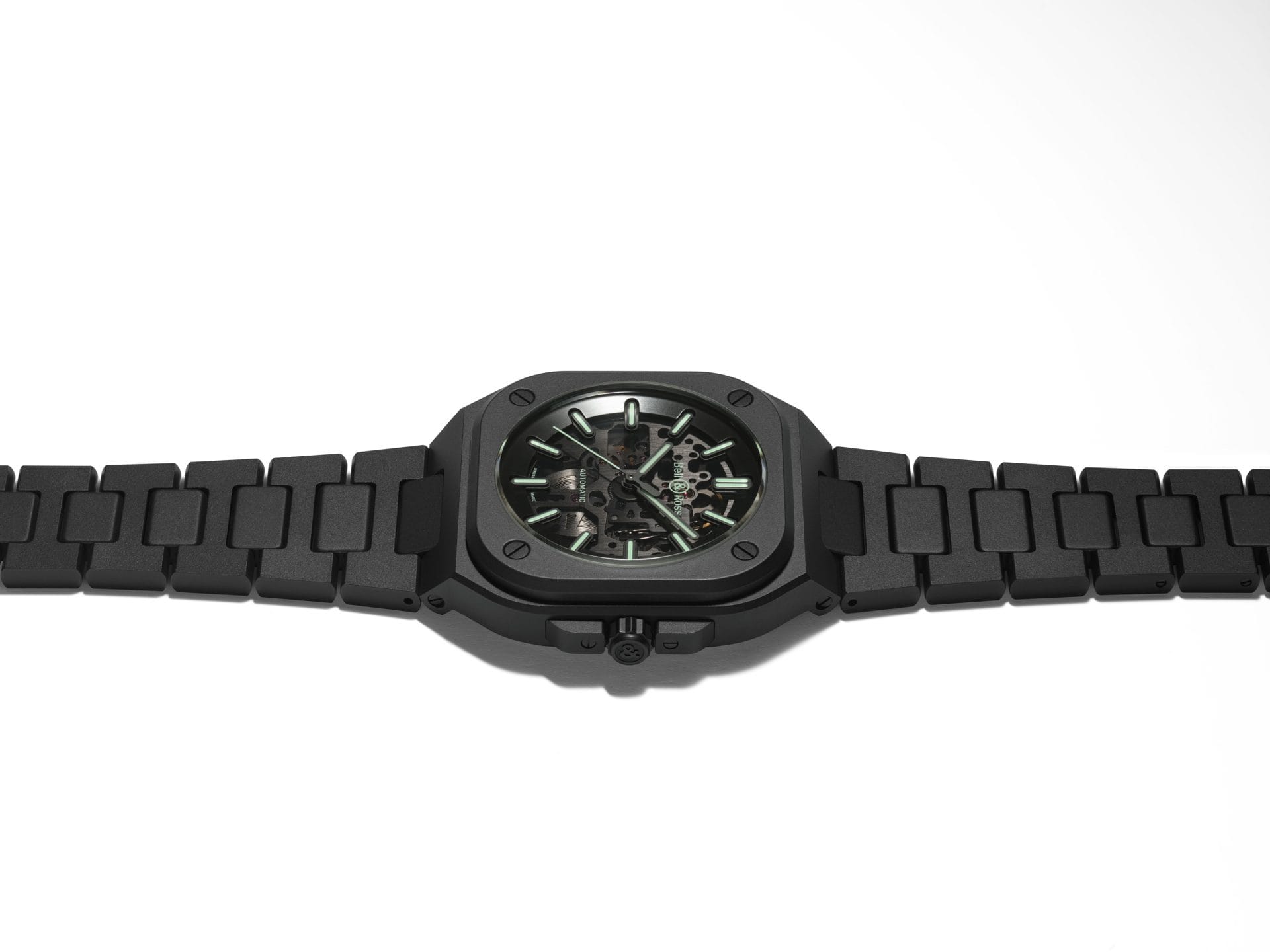 n50 007 br05 skeleton black lum pers h b