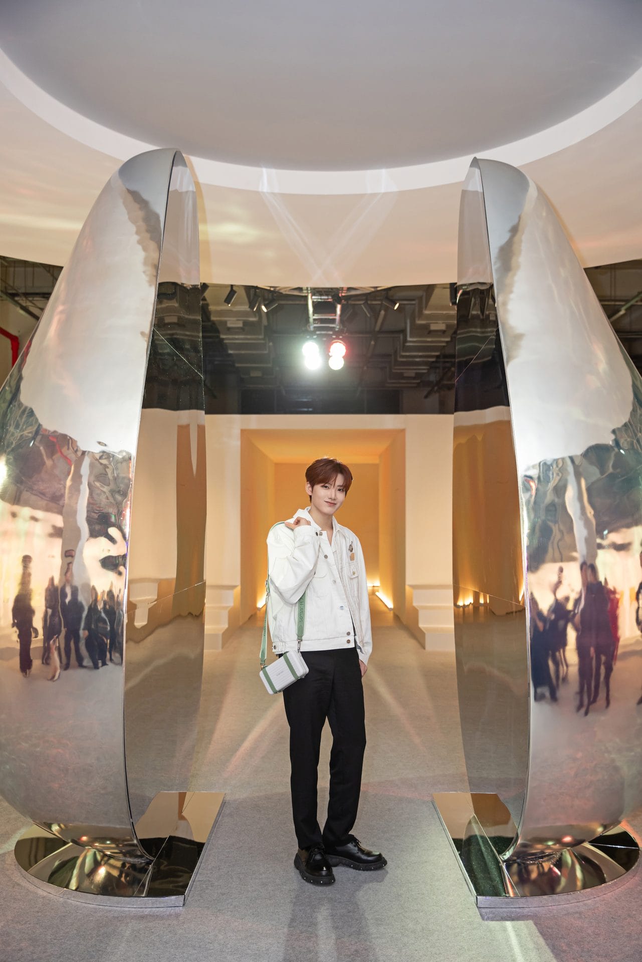 rimowa essential mint & papaya event kr stills junkyu treasure