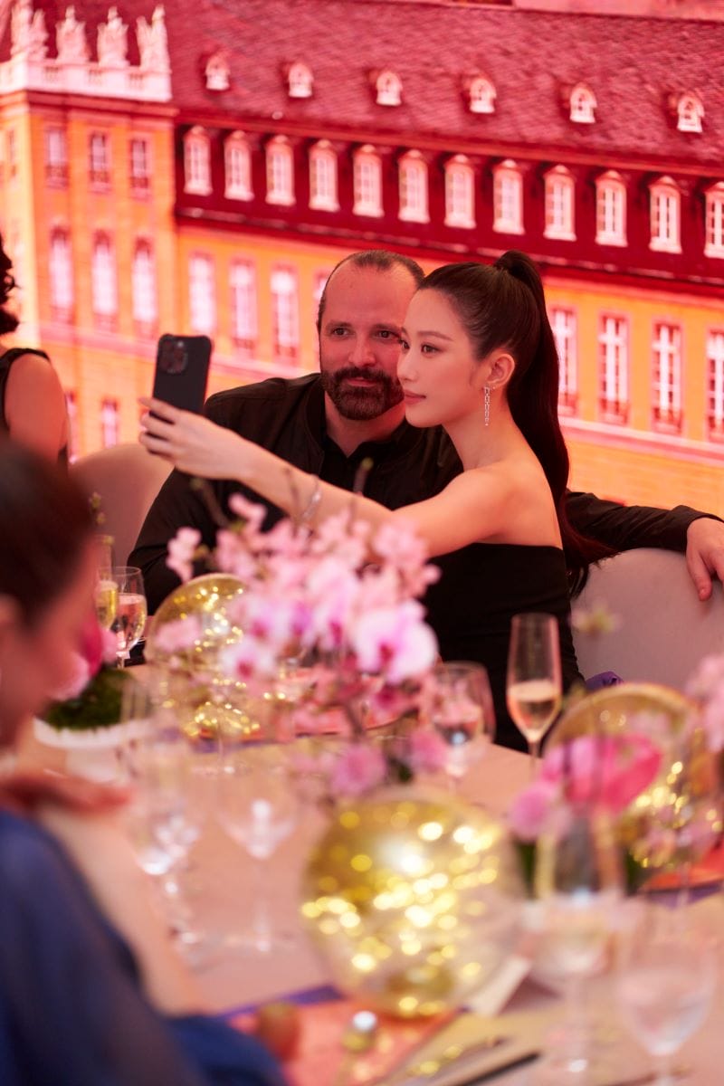 tumi discovering asra event mun ka young & creative director victor sanz