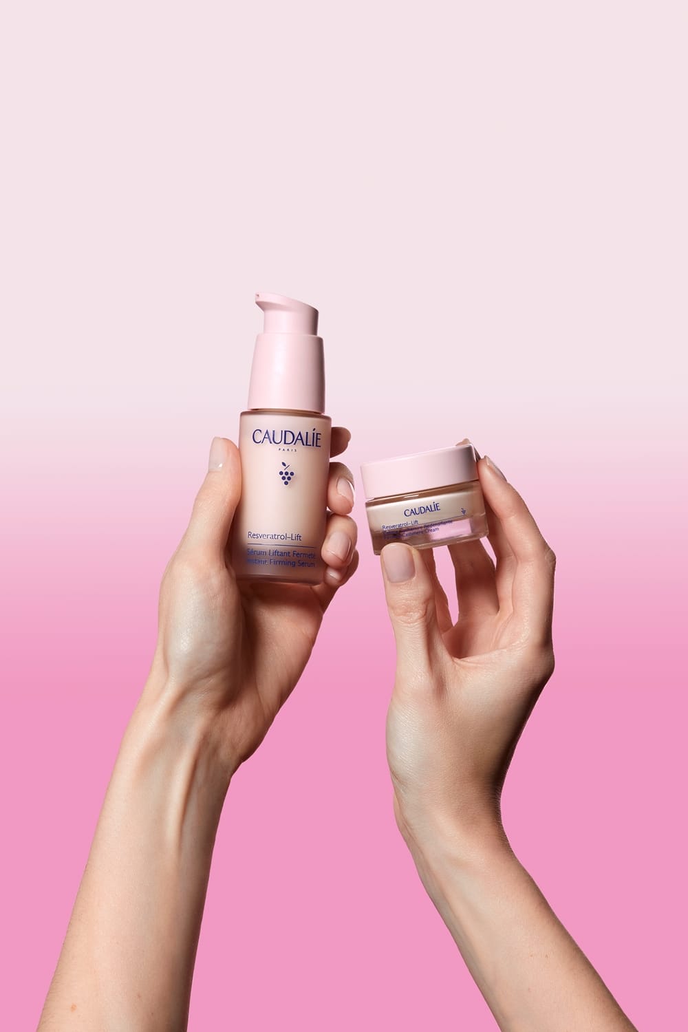 10009810 rvlift serum cachemire offer hands